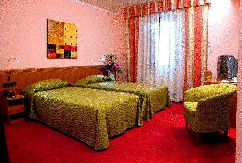 Hotel Prata Verde Prata Di Pordenone Esterno foto